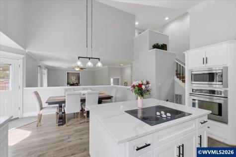 2810 Hoover Avenue NW Salem OR 97304