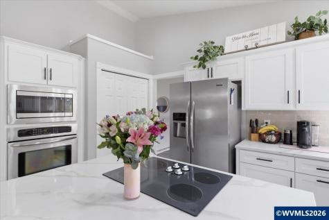 2810 Hoover Avenue NW Salem OR 97304