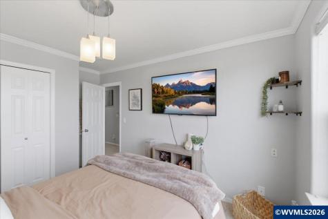 2810 Hoover Avenue NW Salem OR 97304