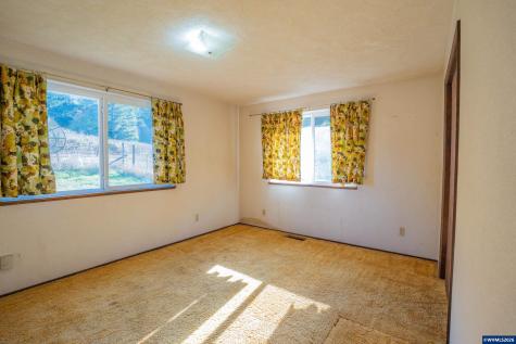 29800 Berlin Road Sweet Home OR 97386