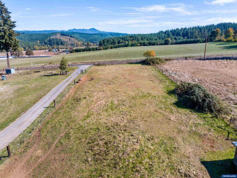 29800 Berlin Road Sweet Home OR 97386
