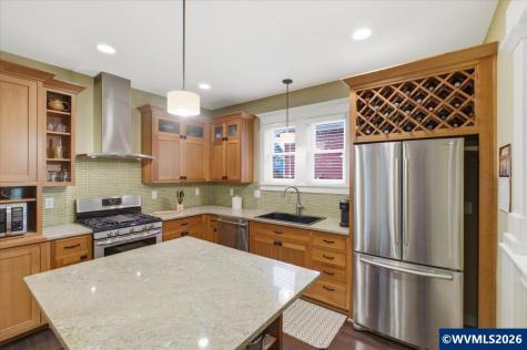 1115 Gwinn Street E Monmouth OR 97361