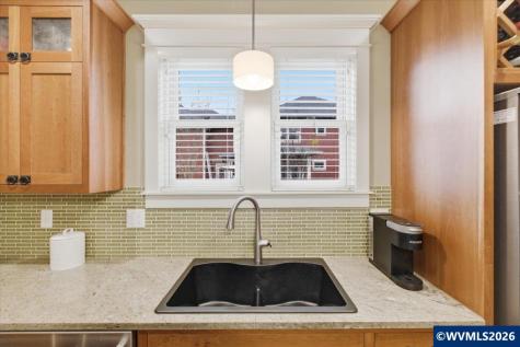 1115 Gwinn Street E Monmouth OR 97361