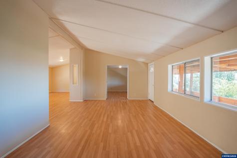 36298 Blueberry Drive Lebanon OR 97355