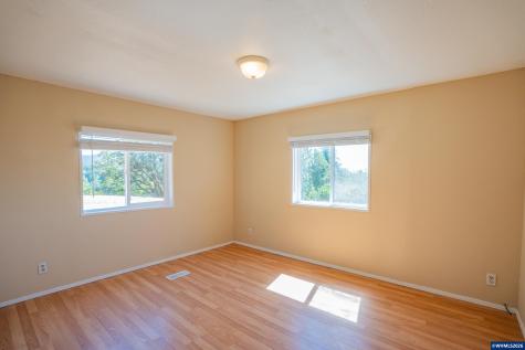 36298 Blueberry Drive Lebanon OR 97355