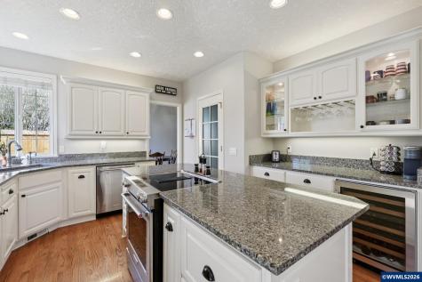 6748 Westridge Court N Keizer OR 97303