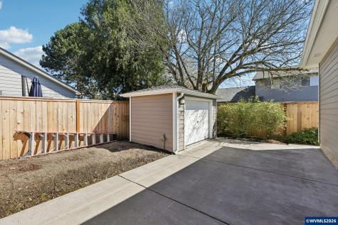6748 Westridge Court N Keizer OR 97303