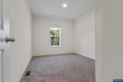 365 Mountain View Road Sweet Home OR 97386