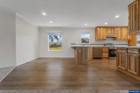 365 Mountain View Road Sweet Home OR 97386