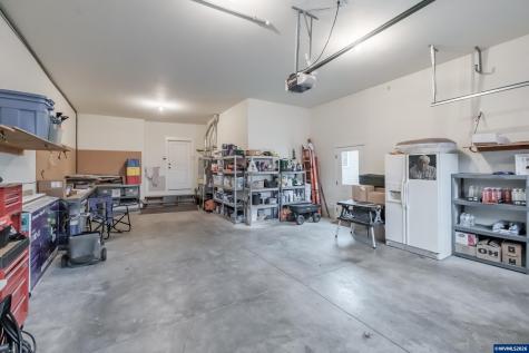 1390 Gwinn Street E Monmouth OR 97361
