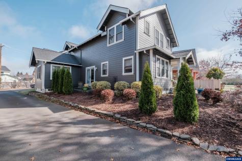1390 Gwinn Street E Monmouth OR 97361