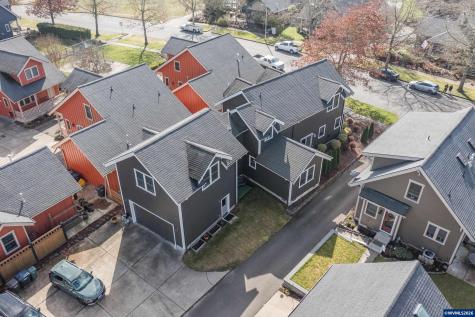 1390 Gwinn Street E Monmouth OR 97361