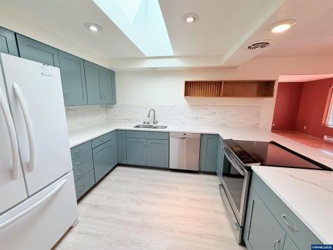 2427 NW Wayland Street Corvallis OR 97330