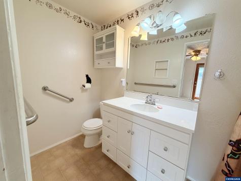 2427 NW Wayland Street Corvallis OR 97330