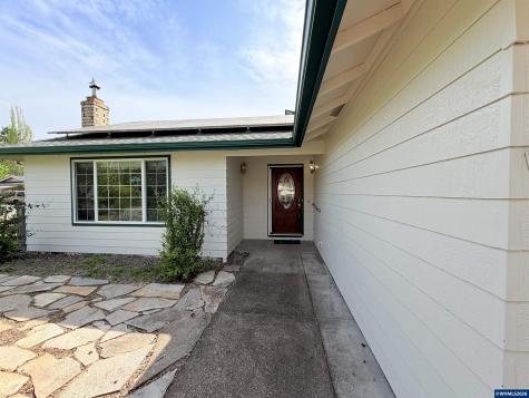 2427 NW Wayland Street Corvallis OR 97330