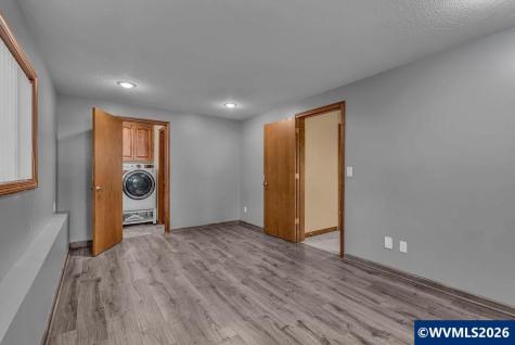 2565 West Thornton Lake Drive NW Albany OR 97321