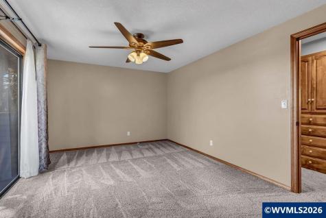 2565 West Thornton Lake Drive NW Albany OR 97321