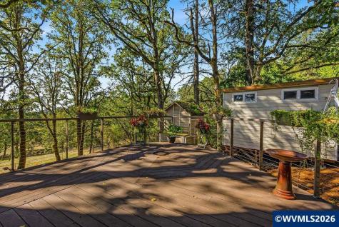 2565 West Thornton Lake Drive NW Albany OR 97321