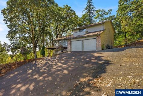 2565 West Thornton Lake Drive NW Albany OR 97321