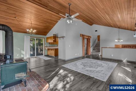 2565 West Thornton Lake Drive NW Albany OR 97321