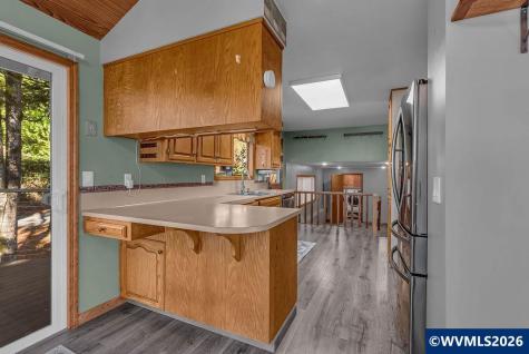 2565 West Thornton Lake Drive NW Albany OR 97321