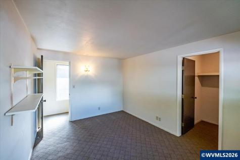 5070 10th Place S Salem OR 97306