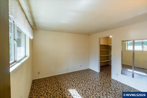 5070 10th Place S Salem OR 97306