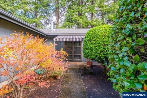 5070 10th Place S Salem OR 97306