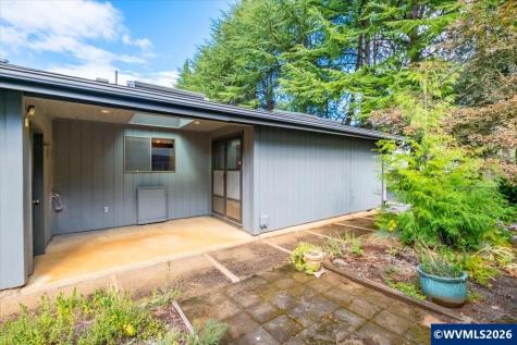 5070 10th Place S Salem OR 97306