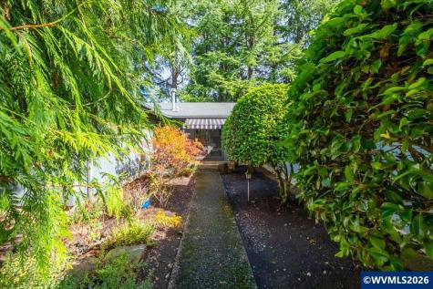 5070 10th Place S Salem OR 97306