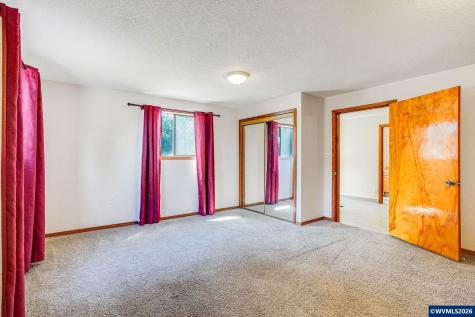 8748 Enclid Street NE Salem OR 97305