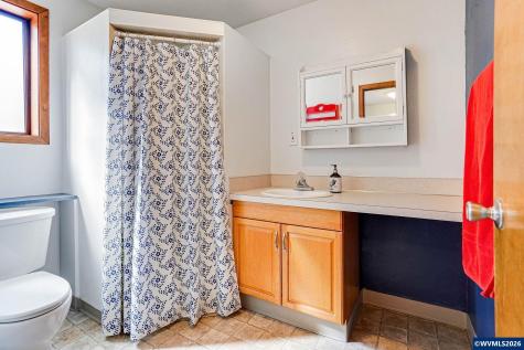 8748 Enclid Street NE Salem OR 97305
