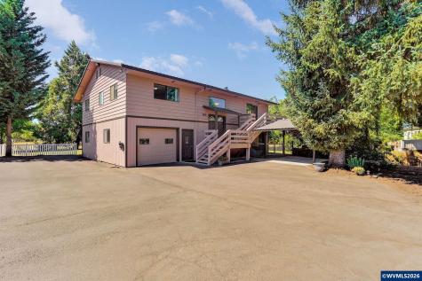 8748 Enclid Street NE Salem OR 97305