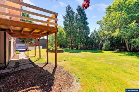 8748 Enclid Street NE Salem OR 97305