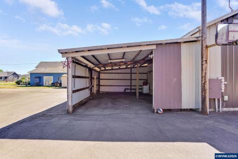 8748 Enclid Street NE Salem OR 97305