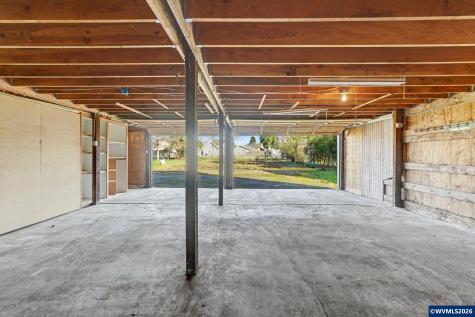 8748 Enclid Street NE Salem OR 97305