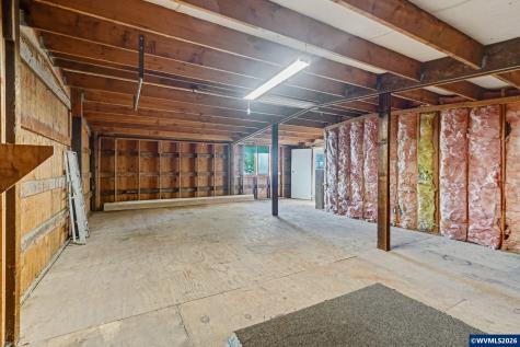 8748 Enclid Street NE Salem OR 97305