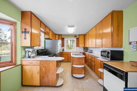 275 James Howe Road Dallas OR 97338