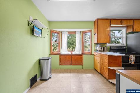 275 James Howe Road Dallas OR 97338
