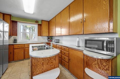 275 James Howe Road Dallas OR 97338