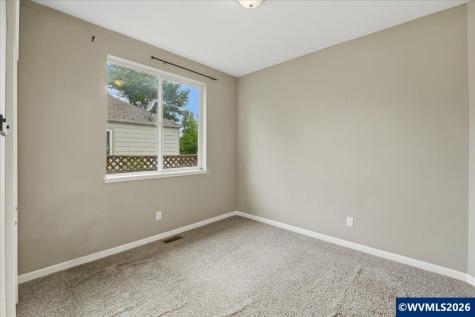 755 E Ash Street Lebanon OR 97355