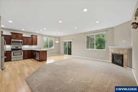 755 E Ash Street Lebanon OR 97355