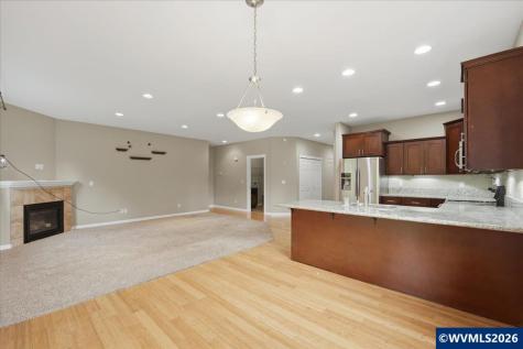 755 E Ash Street Lebanon OR 97355