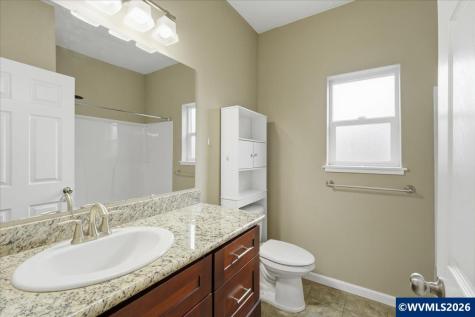 755 E Ash Street Lebanon OR 97355