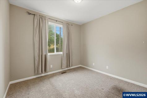 755 E Ash Street Lebanon OR 97355