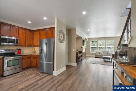 340 Flying Eagle Street NW Salem OR 97304