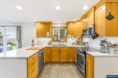 4855 Falcon Court NE Salem OR 97305