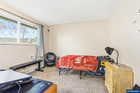 4855 Falcon Court NE Salem OR 97305