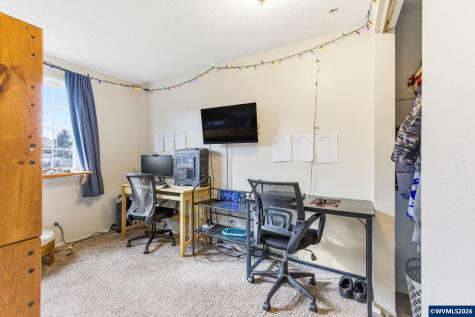 4855 Falcon Court NE Salem OR 97305