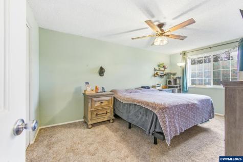 4855 Falcon Court NE Salem OR 97305